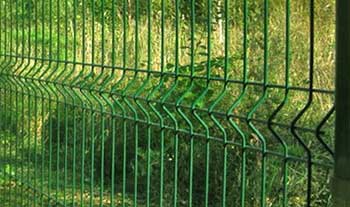 Из сварной сетки