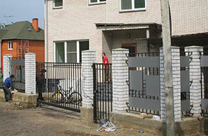 Забор на ленте